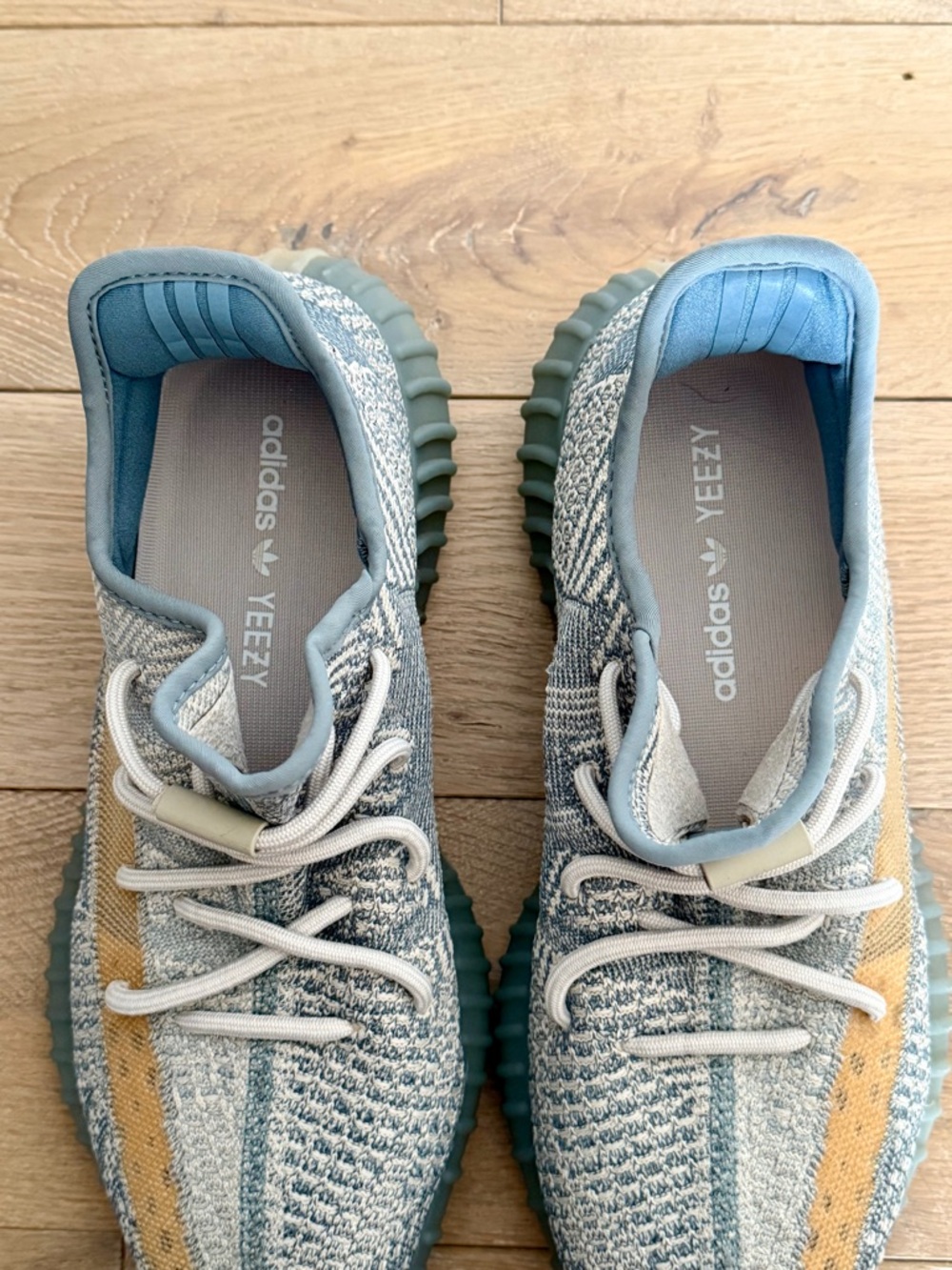 Yeezy Boost 350 V2 Israfil - Picture 3 of 4